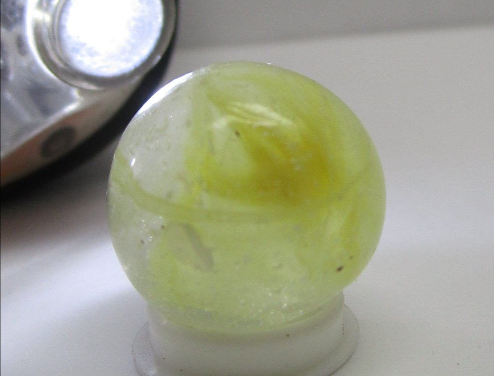 Lutz Marbles: The Ultimate Guide to These Glittering Collectibles 20250801 080256